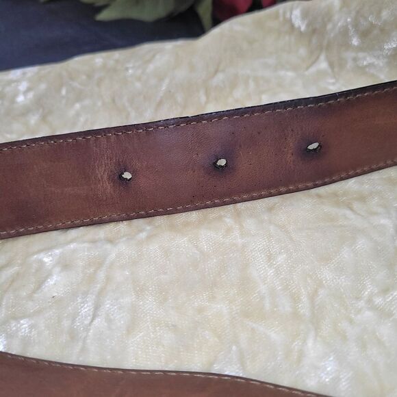 Authentic Moschino Belt - Picture 10 of 13